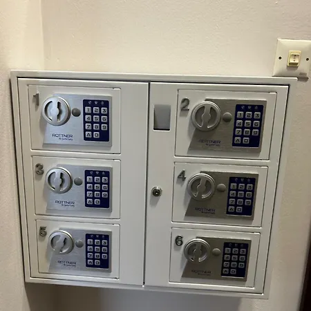 302 Volt Nové Zámky