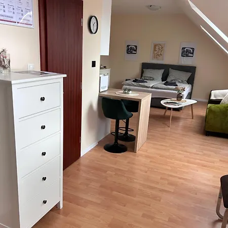 302 Volt * Nové Zámky