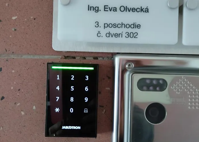 302 Volt * Nové Zámky